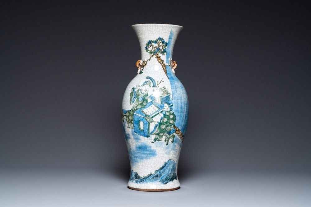 A Chinese Nanking crackle-glazed vase with polychrome design, Chenghua mark, 19th C.