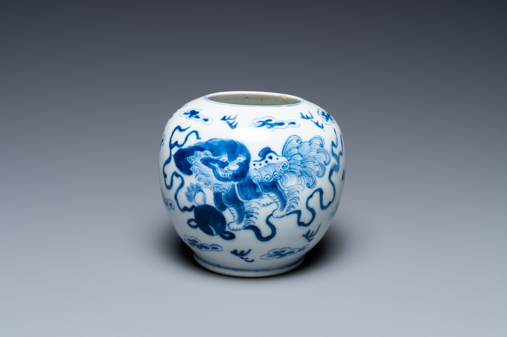 A Chinese blue and white 'Buddhist lions' brush washer, Kangxi mark, 19th C.