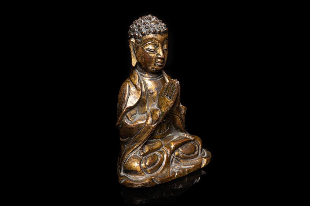 Een Koreaanse vergulde bronzen figuur van Boeddha, Goryeo, 12/13e eeuw