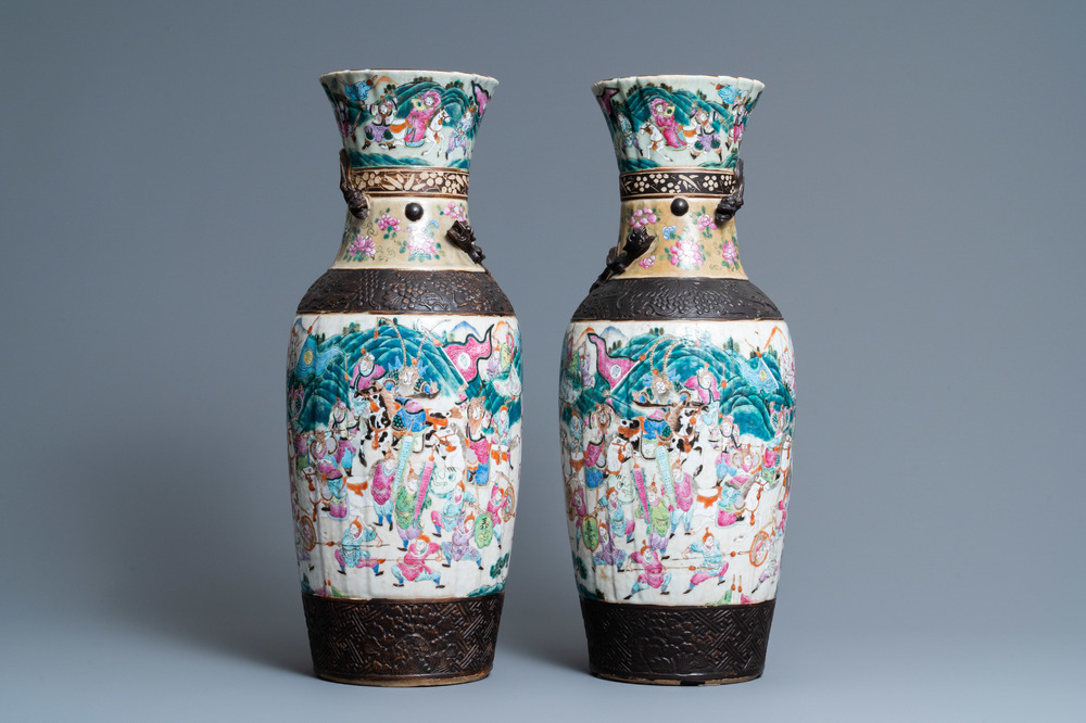 A pair of Chinese Nanking famille rose crackle-glazed vases, 19th C.