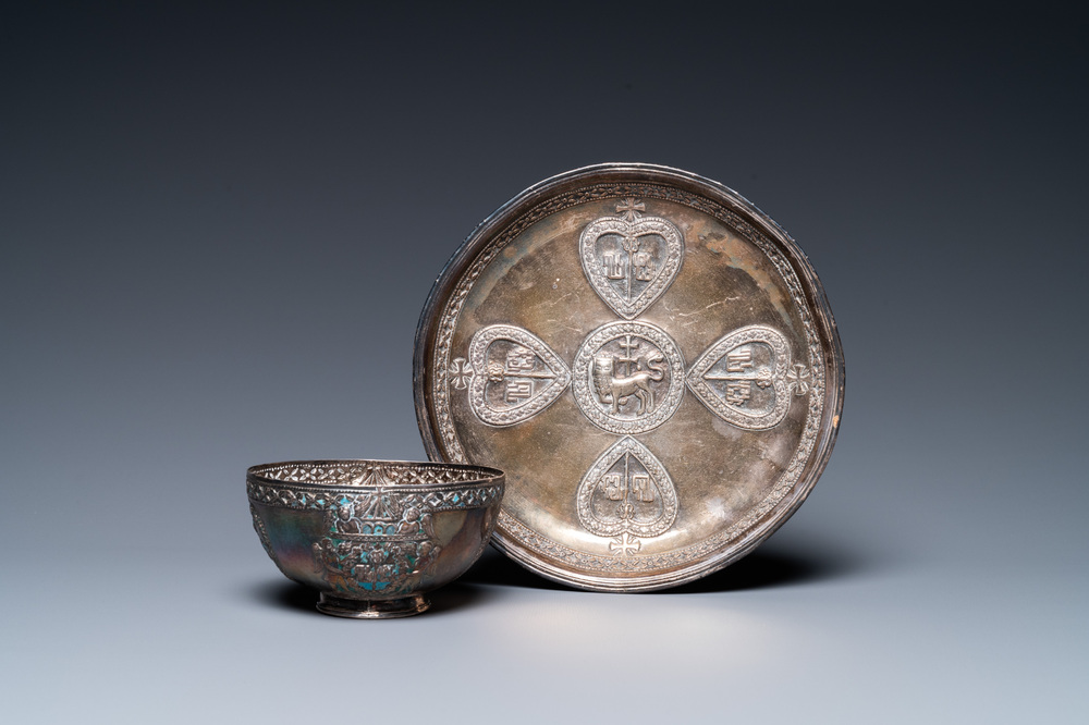 Une tasse et soucoupe en argent partiellement &eacute;maill&eacute;, Arm&eacute;nie, 18&egrave;me