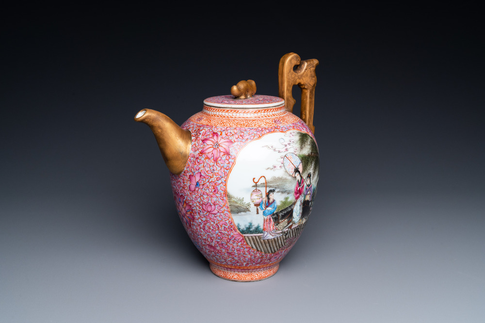 A tall Chinese famille rose wine ewer and cover, Qianlong mark, Republic