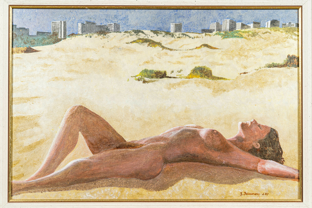 Gesigneerd L. Desamory: 'Bronzage dans les dunes', acryl op board, gedat. 1987
