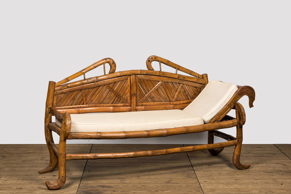 Een oosters sofa-rustbed in bamboe, 20e eeuw