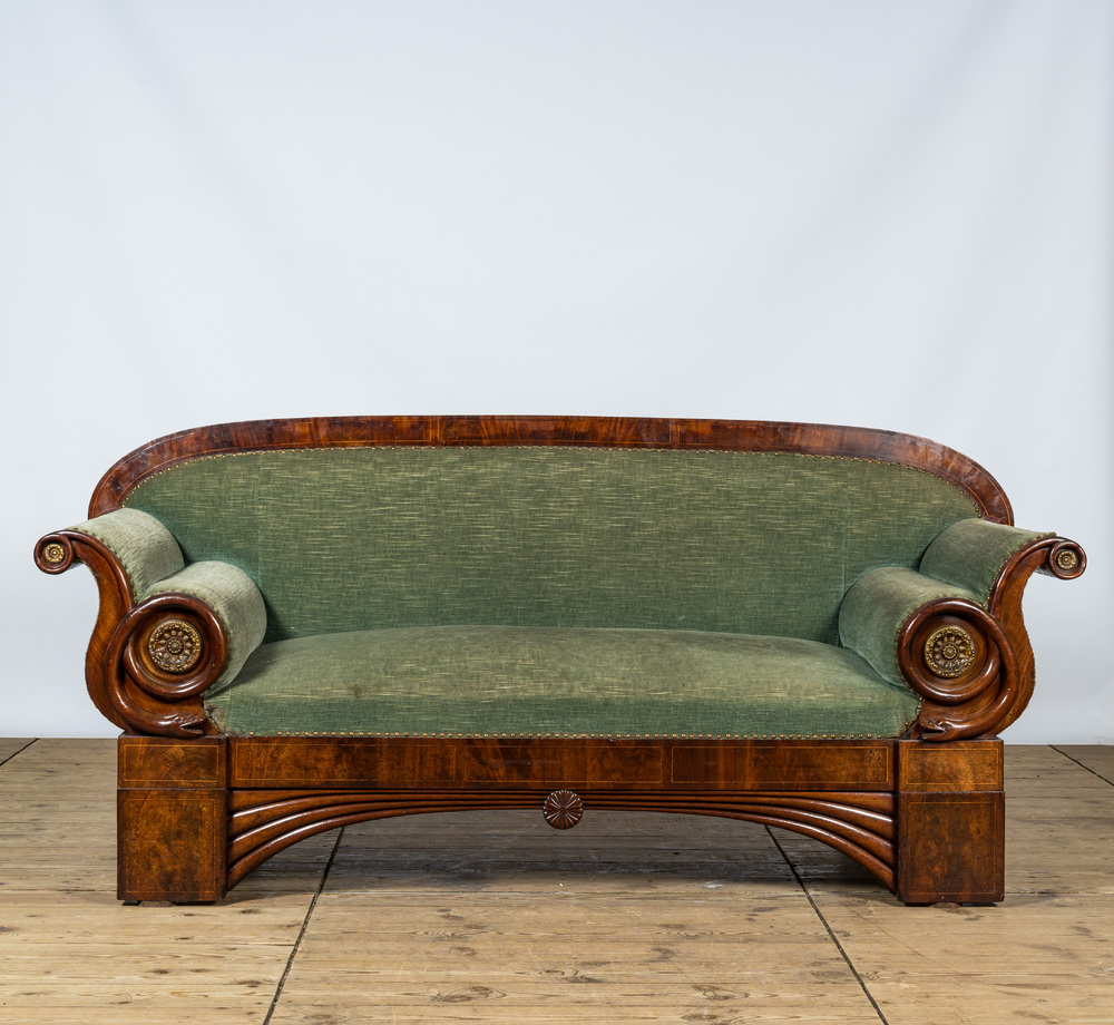 A mahogany Biedermeier sofa, 19th C.