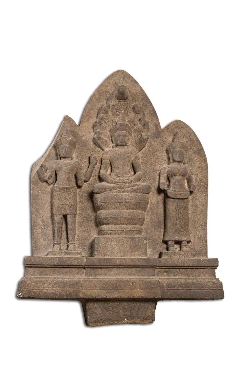 Grand relief en pierre sculpt&eacute;e de style Khmer, Cambodge