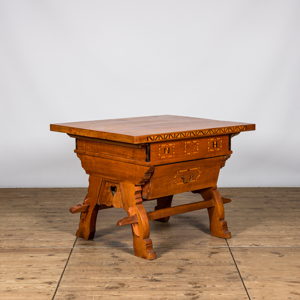 A German wooden payment table, 19/20th C.