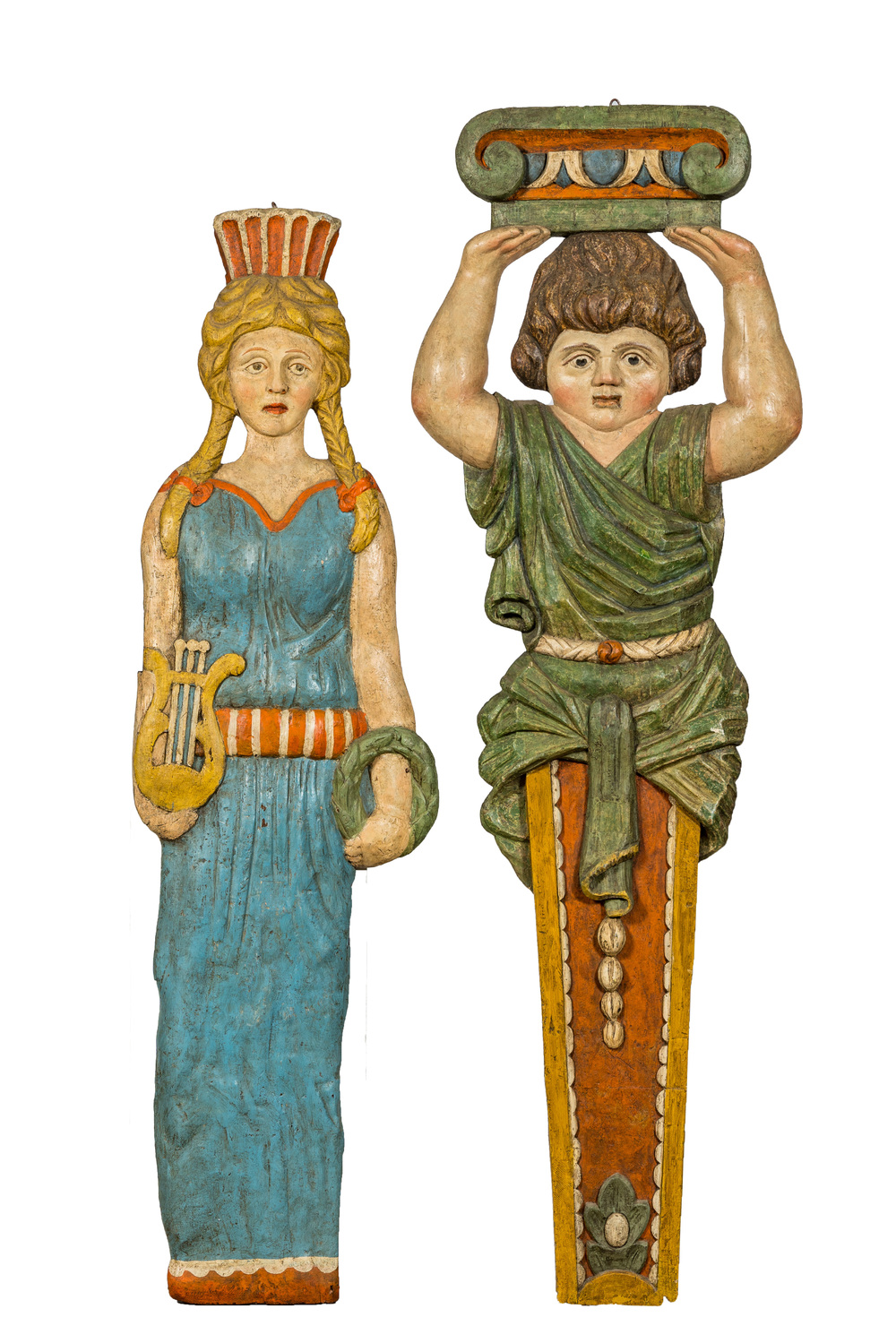 Twee polychrome houten reli&euml;fs van Erato met haar lier en een jonge atlant, 19e eeuw