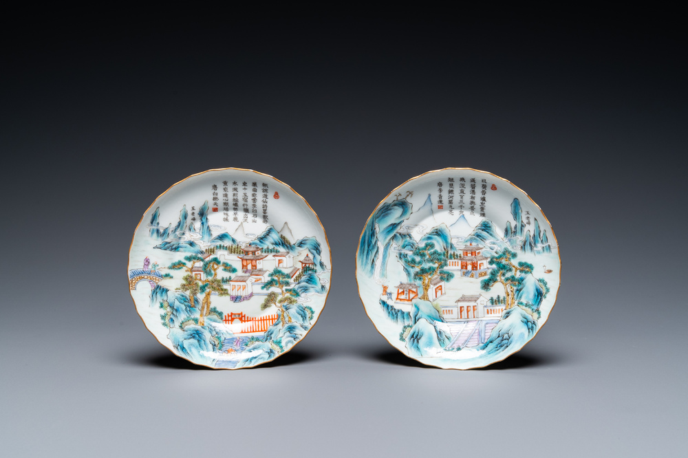 Paire de coupes aux vues sur la province de Jiangxi en porcelaine de Chine famille rose, marque de Daoguang, 19/20&egrave;me