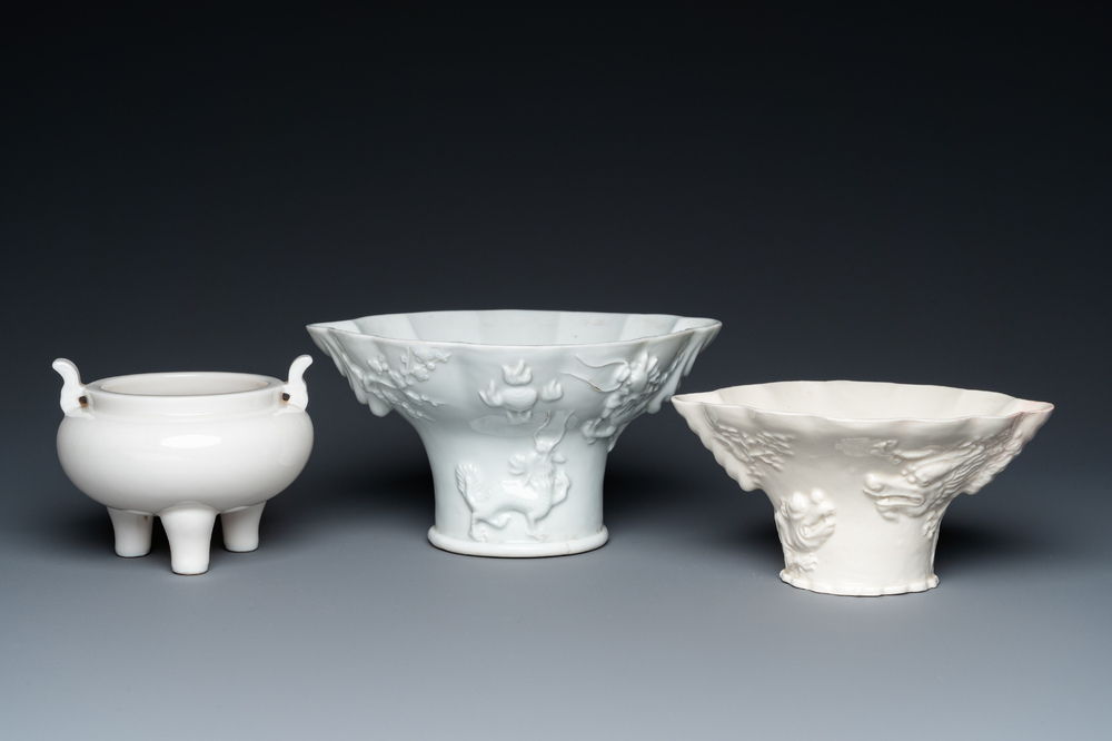 A Chinese blanc de Chine censer and two libation cups, 19/20th C.