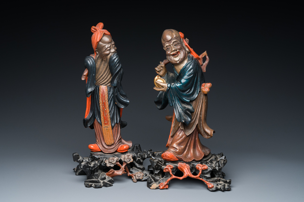 Two large Chinese Fuzhou or Foochow lacquer figures of immortals, 19/20th C.