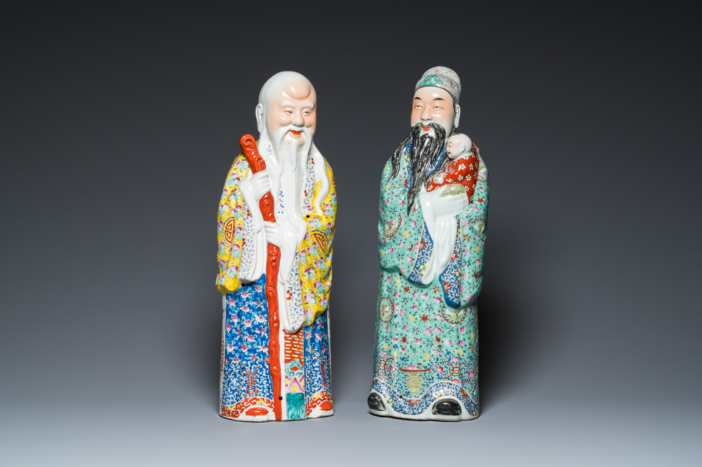 Deux figures de Dieux d'Etoiles en porcelaine de Chine famille rose, marque de Mao Ji Sheng Zao 茂記生造, 19/20&egrave;me