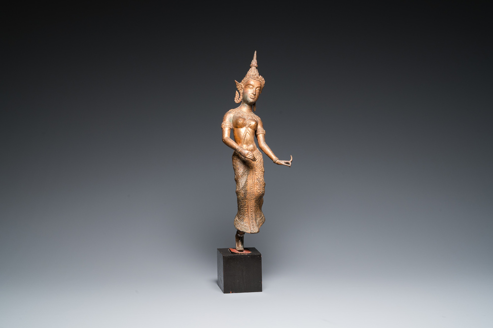 A Thai gilt bronze sculpture of a Khon dancer, 19th C.