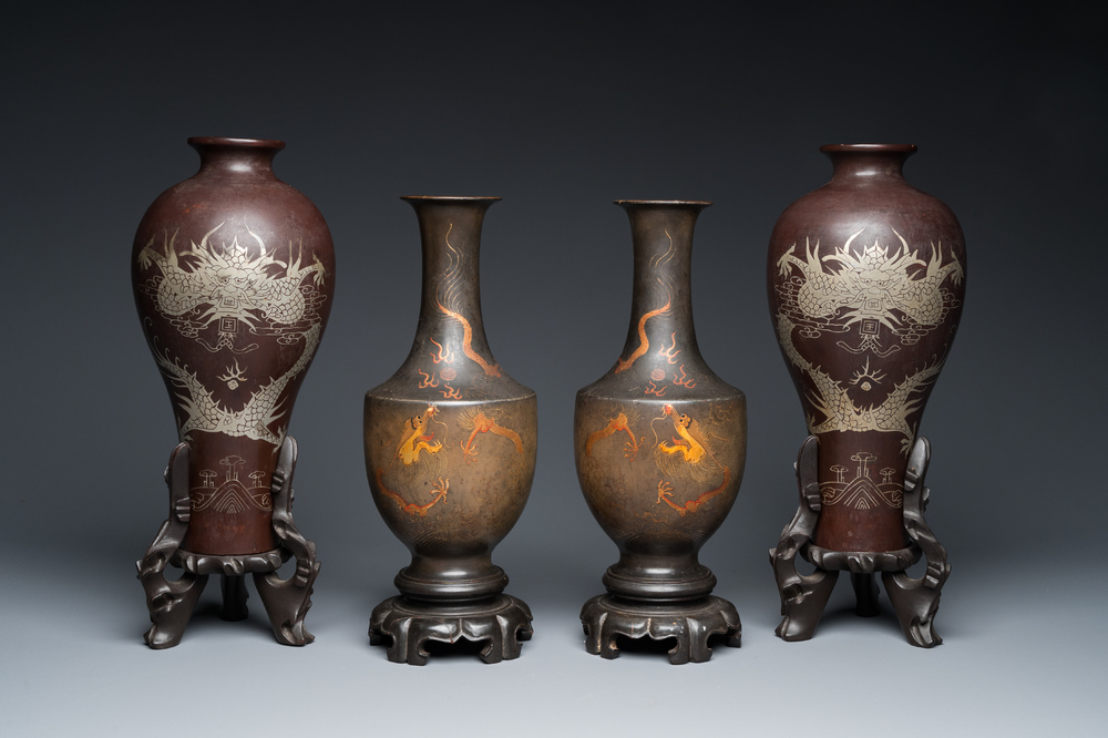 Two pairs of Chinese Fuzhou or Foochow lacquer 'dragon' vases on stands, 19/20th C.