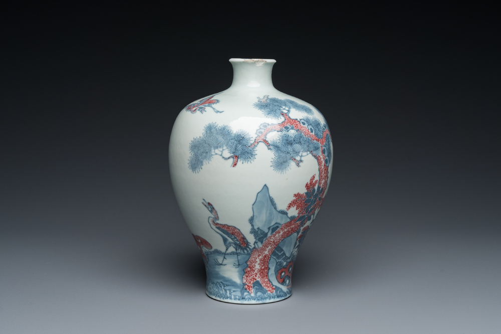 A Chinese blue, white and copper-red 'meiping' vase with cranes, Yongzheng mark, 19/20th C.