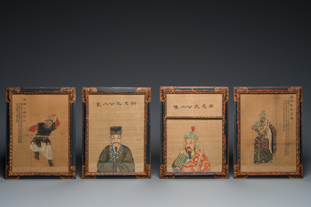Ecole chinoise: 'Quatre portraits avec calligraphie', encre et couleurs sur soie, Qing