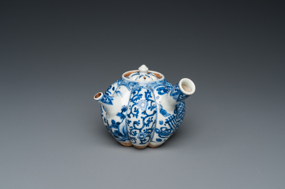 Bouilloire en porcelaine Arita de Japon en bleu et blanc, Edo, 17/18&egrave;me