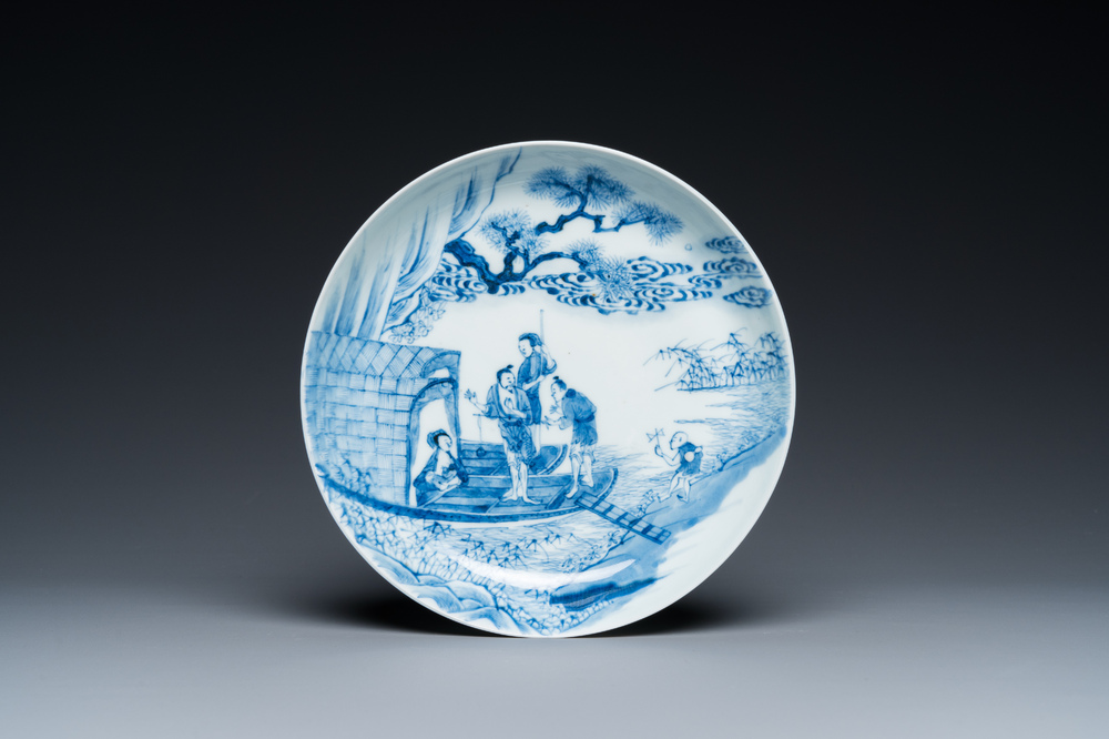 Assiette en porcelaine de Chine en bleu et blanc &agrave; d&eacute;cor d'une sc&egrave;ne de rivi&egrave;re, Yongzheng