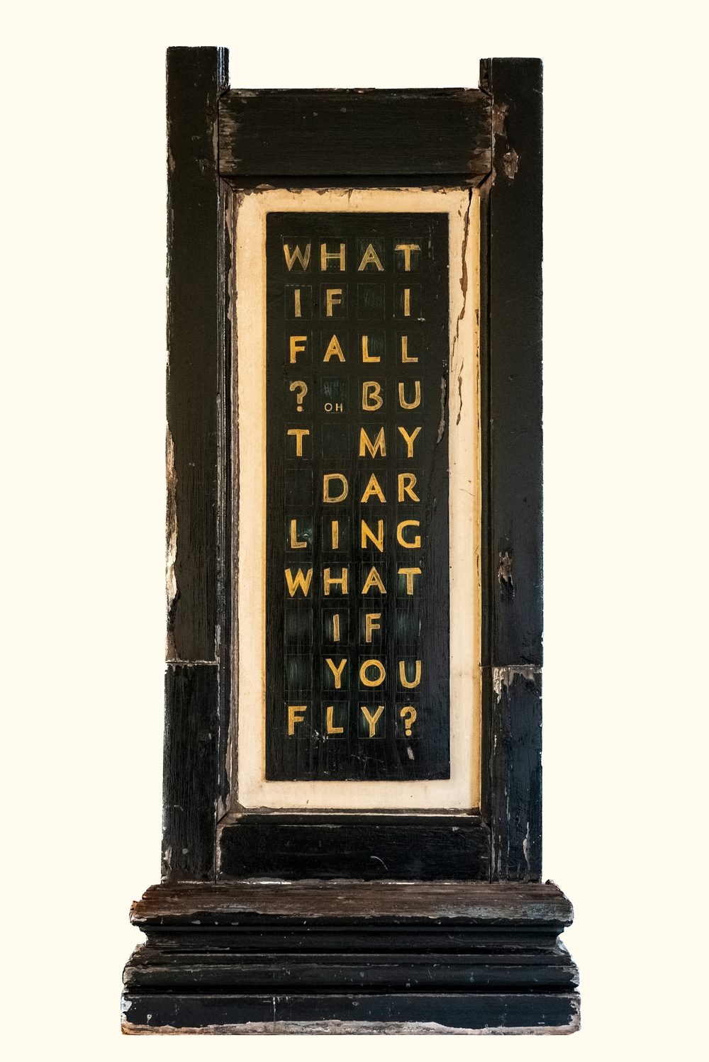 Adinda Goddyn: 'What if I fall?', Kalligrafie op houten paneel