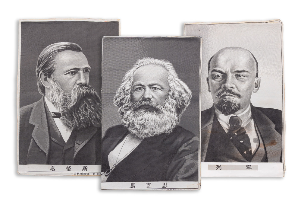 Drie Chinese Culturele Revolutie textiel portretten van communistische politici
