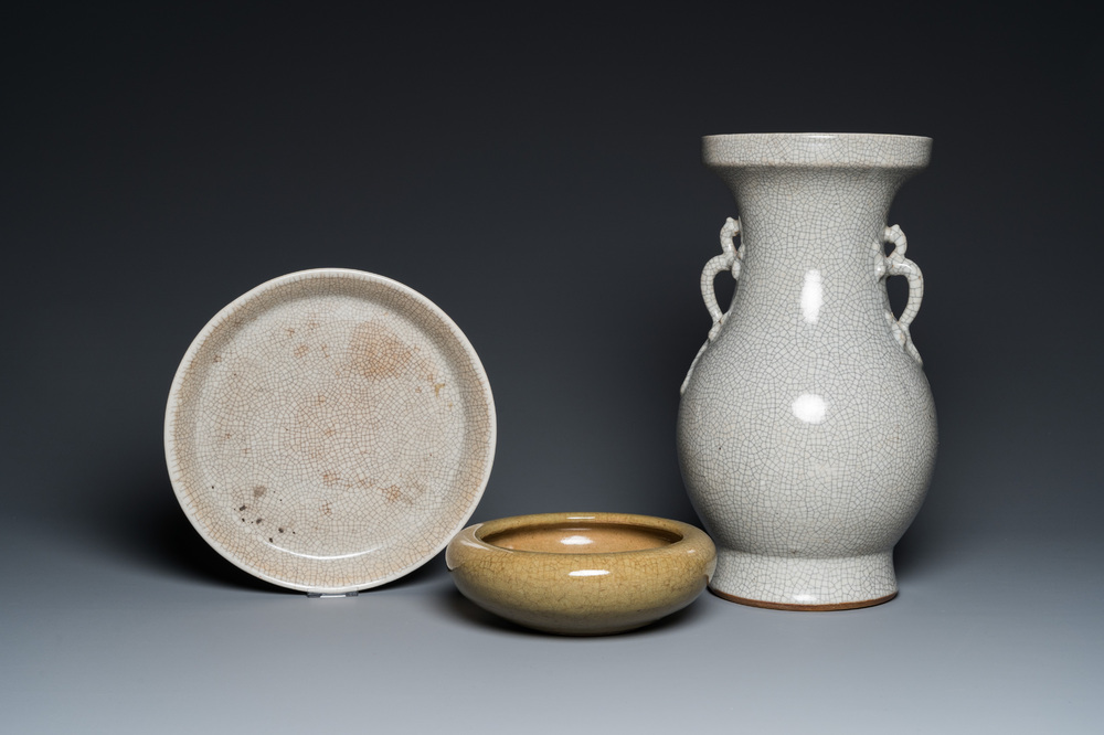 A Chinese crackle-glazed dish, a censer and a vase, Qing