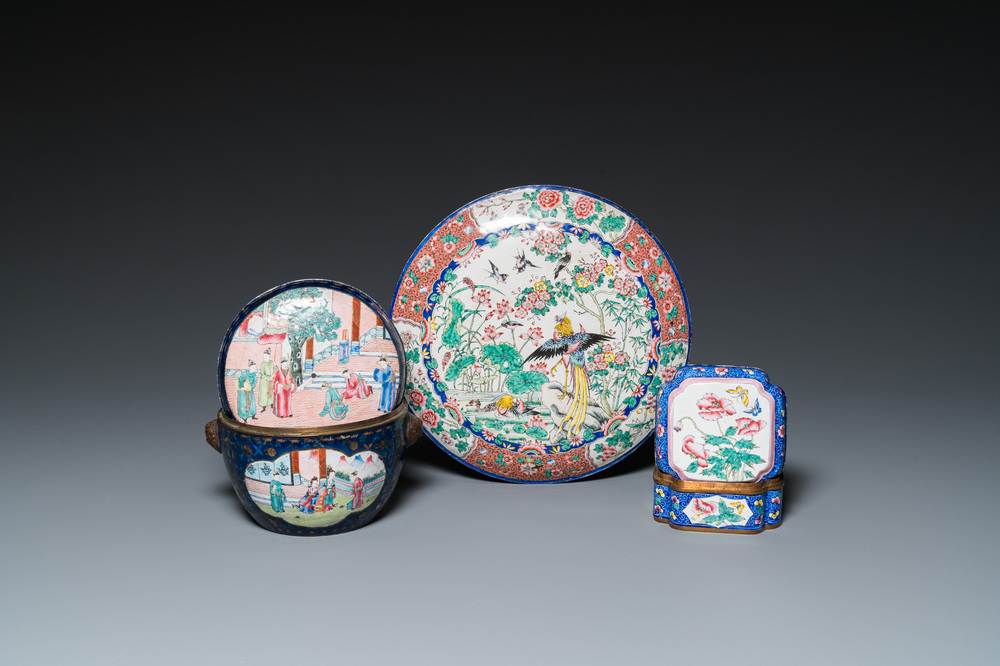 Two Chinese Canton enamel boxes and covers and a plaque, 19/20th C.