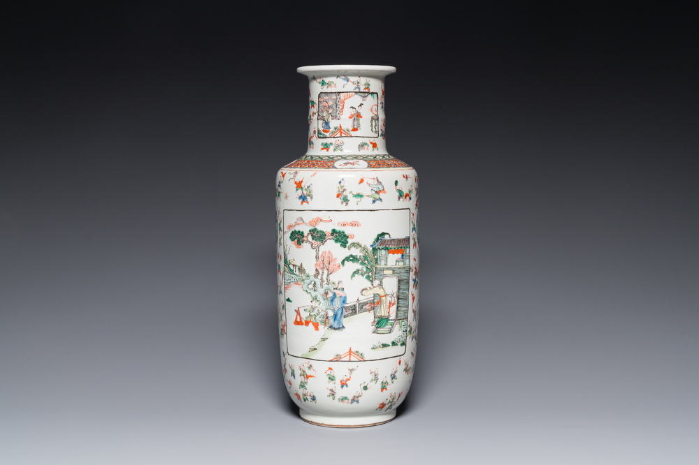 A Chinese famille verte 'playing boys' rouleau vase, 19th C.