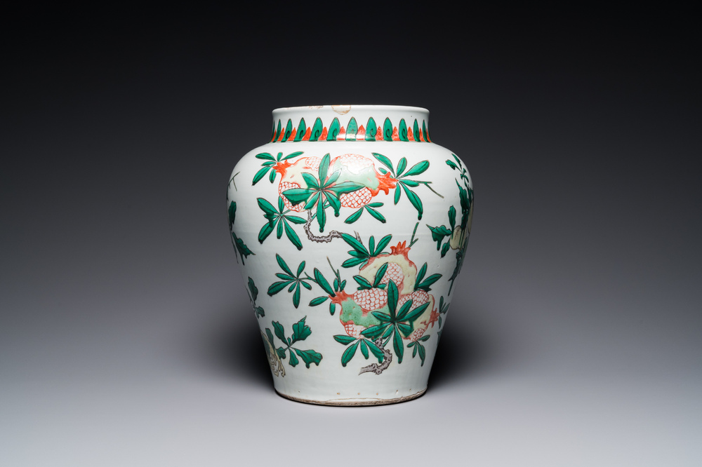 A Chinese wucai 'Three abundances' or 'Sanduo' vase, Transitional period