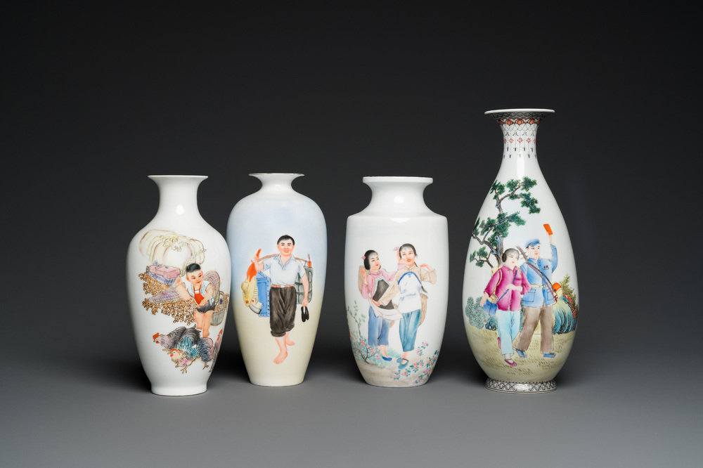 Vier Chinese vazen met Culturele Revolutie decor, gesign. Zhang Jian 章鑑, Chen Yifang 陳義芳 en Zhang Wenchao 章文超, gedat. 1972, 1973 en 1975