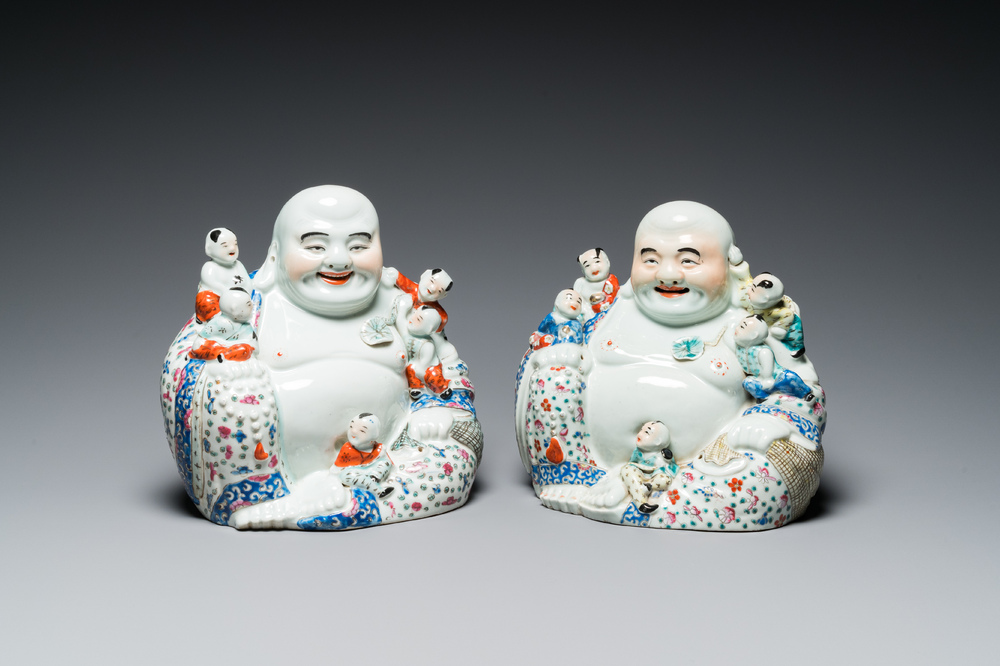 A pair of Chinese famille rose Buddha figures, Zhu Mao Ji Zao 朱茂記造 mark, Republic