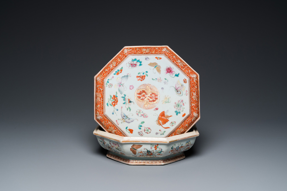 A Chinese famille rose, iron-red and gilt octagonal box and cover with butterflies, Yongzheng