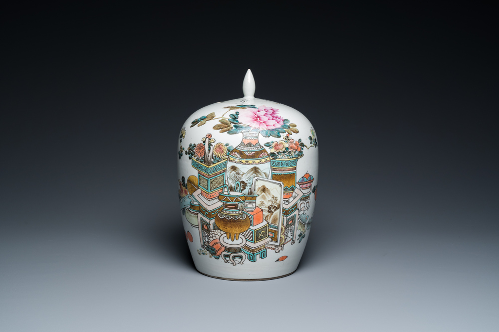 A Chinese qianjiang cai 'antiquities' jar and cover, signed Xu Pinheng 許品衡, dated 1903