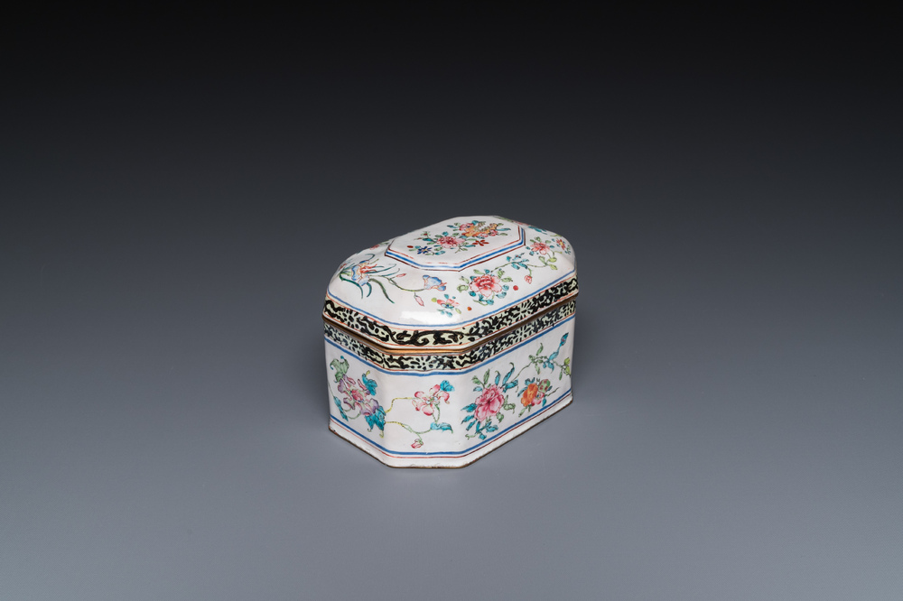 A Chinese Canton enamel box and cover with floral design, Yongzheng/Qianlong