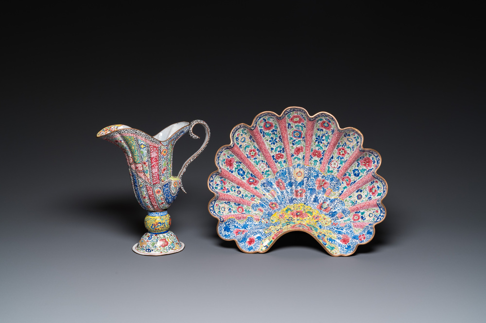 A Chinese Canton enamel helm-shaped ewer with shell-shaped basin, Yongzheng/Qianlong