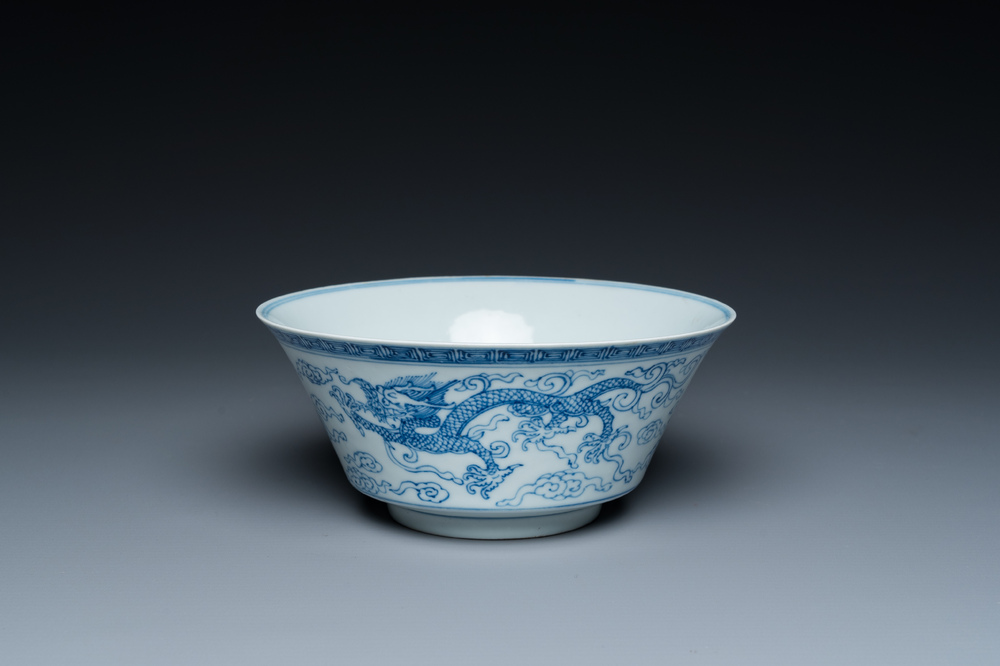A Chinese blue and white 'dragon' bowl, Yongzheng mark, 19/20th C.