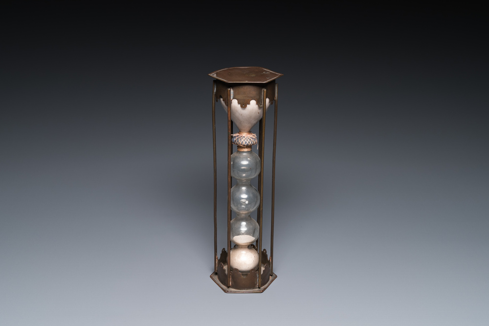A copper-mounted glass hourglass, probably France, 1st half 18th C.