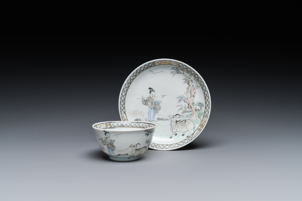 Tasse et soucoupe en porcelaine de Chine &agrave; d&eacute;cor de Lan Caihe en grisaille, Yongzheng