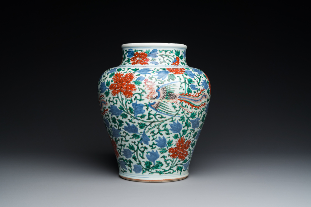 A Chinese wucai 'phoenix and peony scrolls' vase, Transitional period