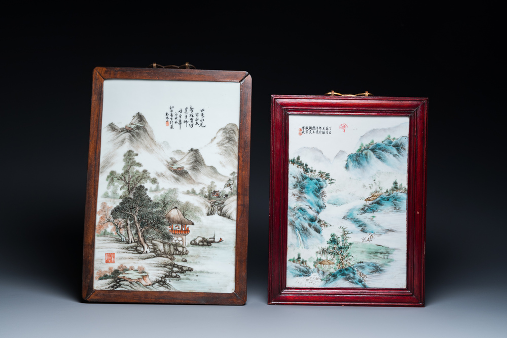 Twee Chinese qianjiang cai plaquettes, gesigneerd Wang Yunshan 汪雲山 en Wang Shu 王樞, gedateerd 1932 en 1937