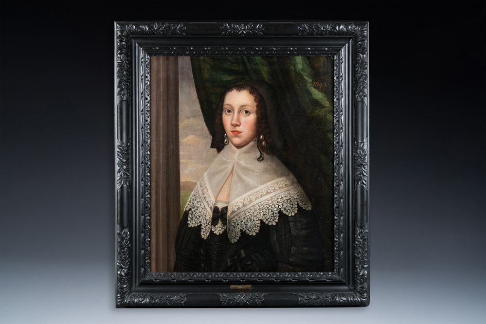 Ecole hollandaise: Portrait d'une jeune femme au col de dentelle, huile sur toile, dat&eacute; 1642