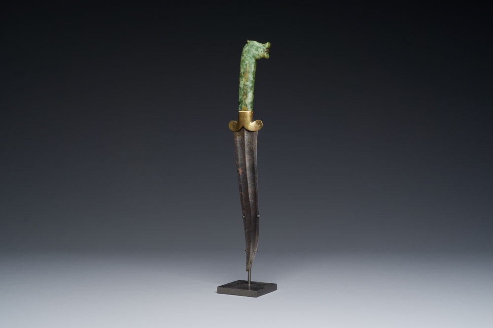 A Mughal dagger with a green jade zoomorphic grip, India, 17/18th C.