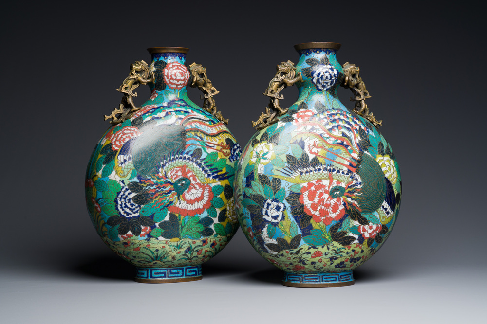 A pair of Chinese cloisonn&eacute; moon flask vases, 'bianhu', Jiaqing