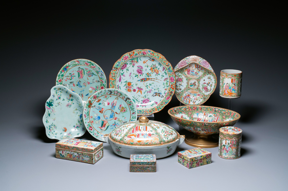 An extensive collection of Chinese Canton famille rose porcelain, 19th C.