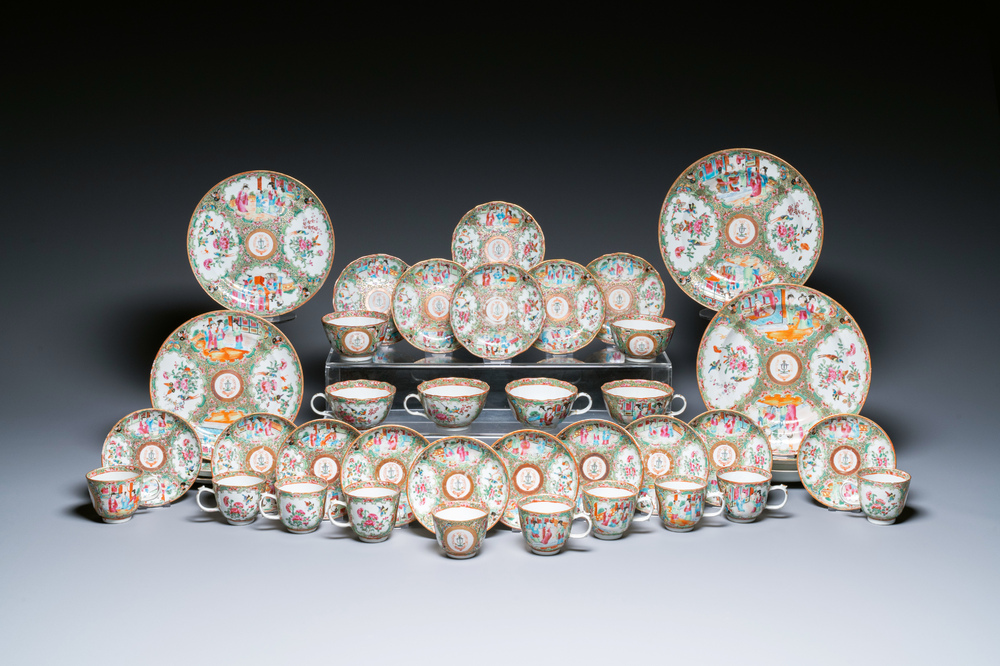 A Chinese Canton famille rose Scottish market Ormiston armorial 41-piece service, 19th C.