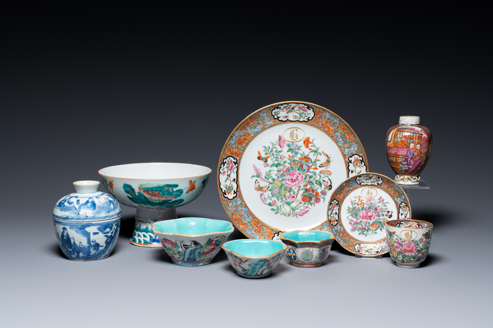 Een diverse collectie Chinees porselein, 18/19e eeuw