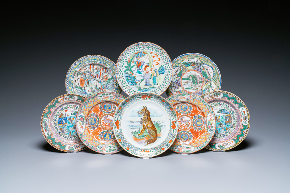 Huit assiettes en porcelaine de Chine famille rose de Canton, 19/20&egrave;me