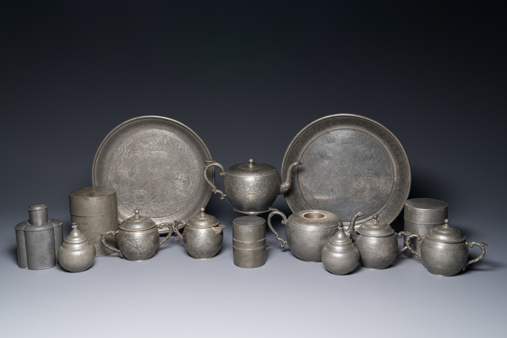 Groupe de quatorze objets &agrave; th&eacute; en m&eacute;tal paktong, Swatow, Chine, 19/20&egrave;me