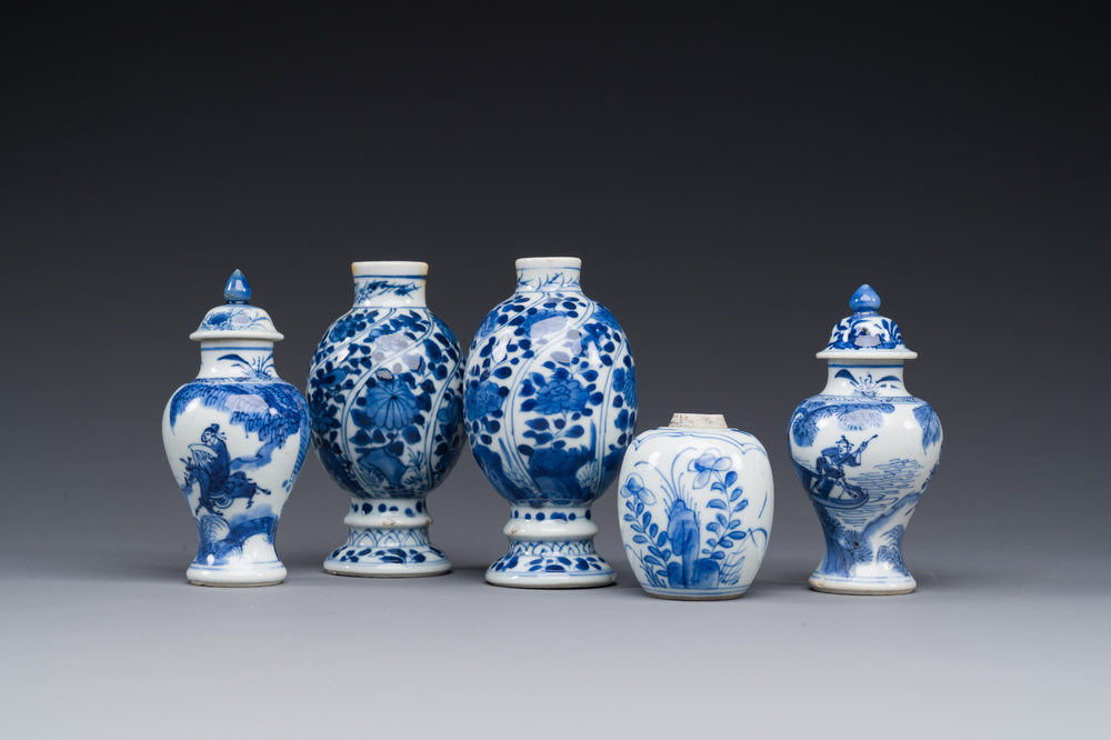 Five Chinese blue and white vases, Kangxi