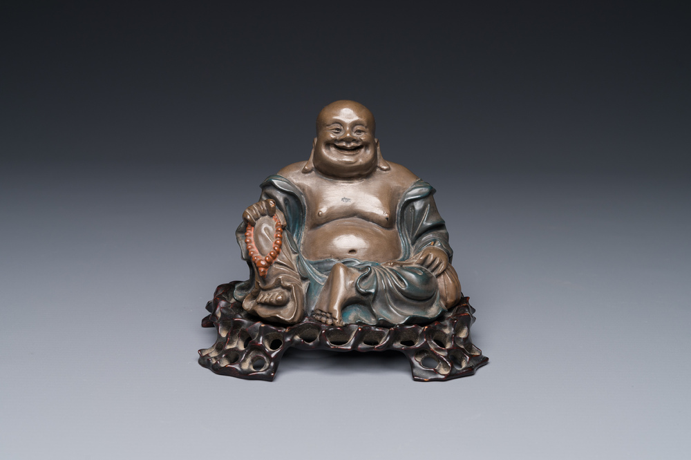 Figure de bouddha en laque de Foochow ou Fuzhou au socle, Chine, ca. 1900