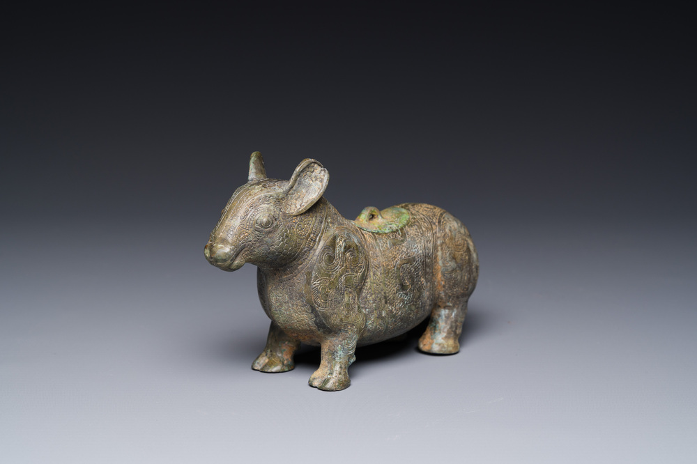 A rare Chinese bronze ritual vessel in the form of a tapir in Eastern Zhou-style, Warring States period